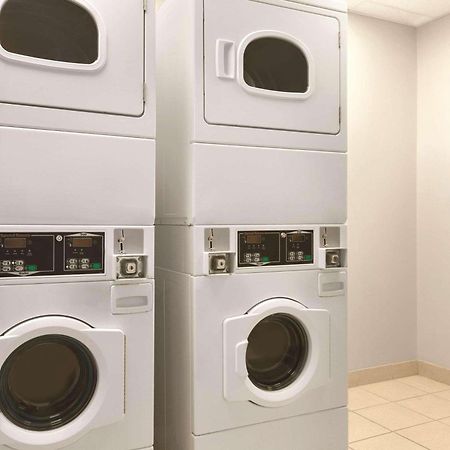 Country Inn & Suites By Radisson, Washington, Dc East - Capitol Heights, Md Екстер'єр фото