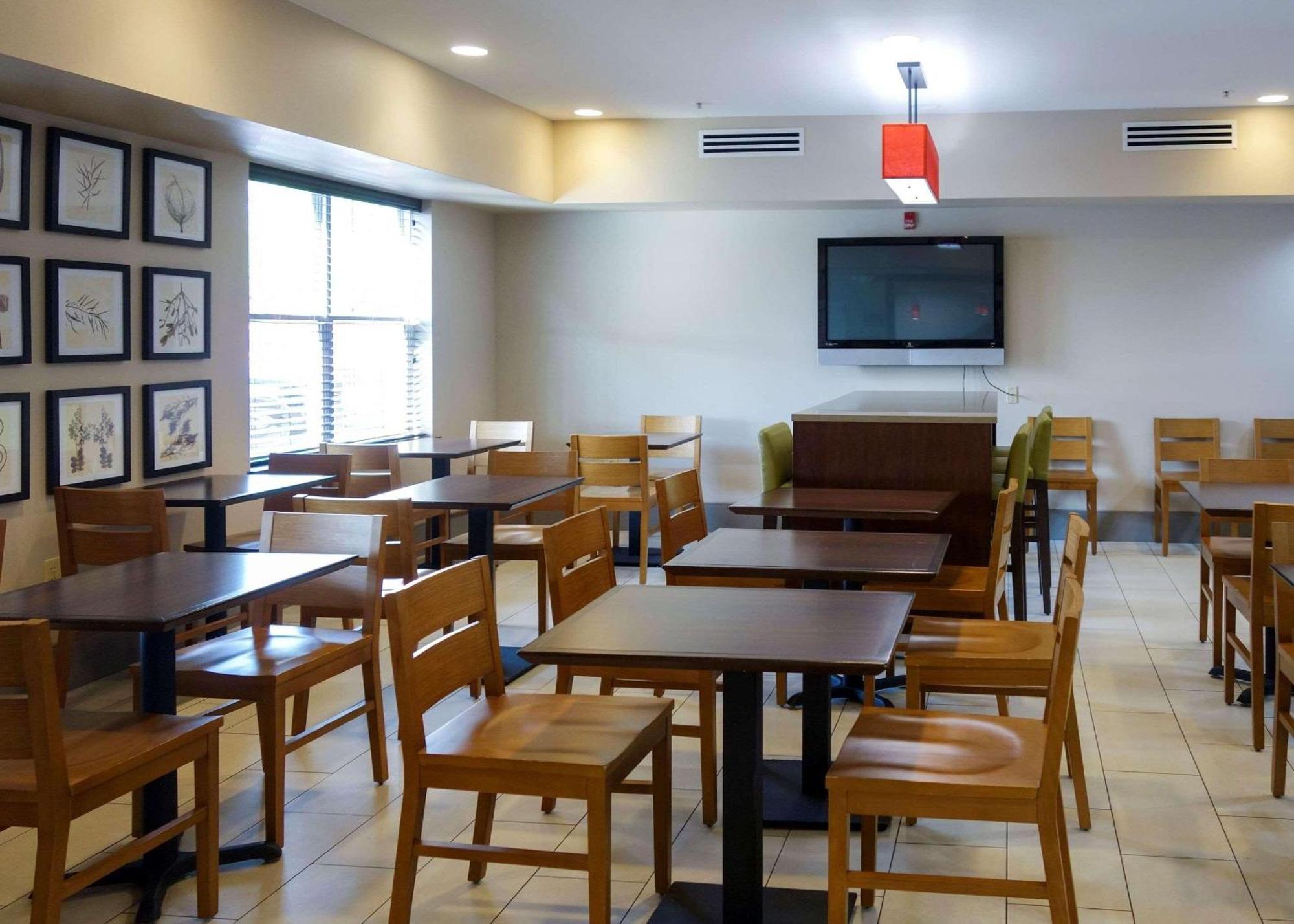 Country Inn & Suites By Radisson, Washington, Dc East - Capitol Heights, Md Екстер'єр фото