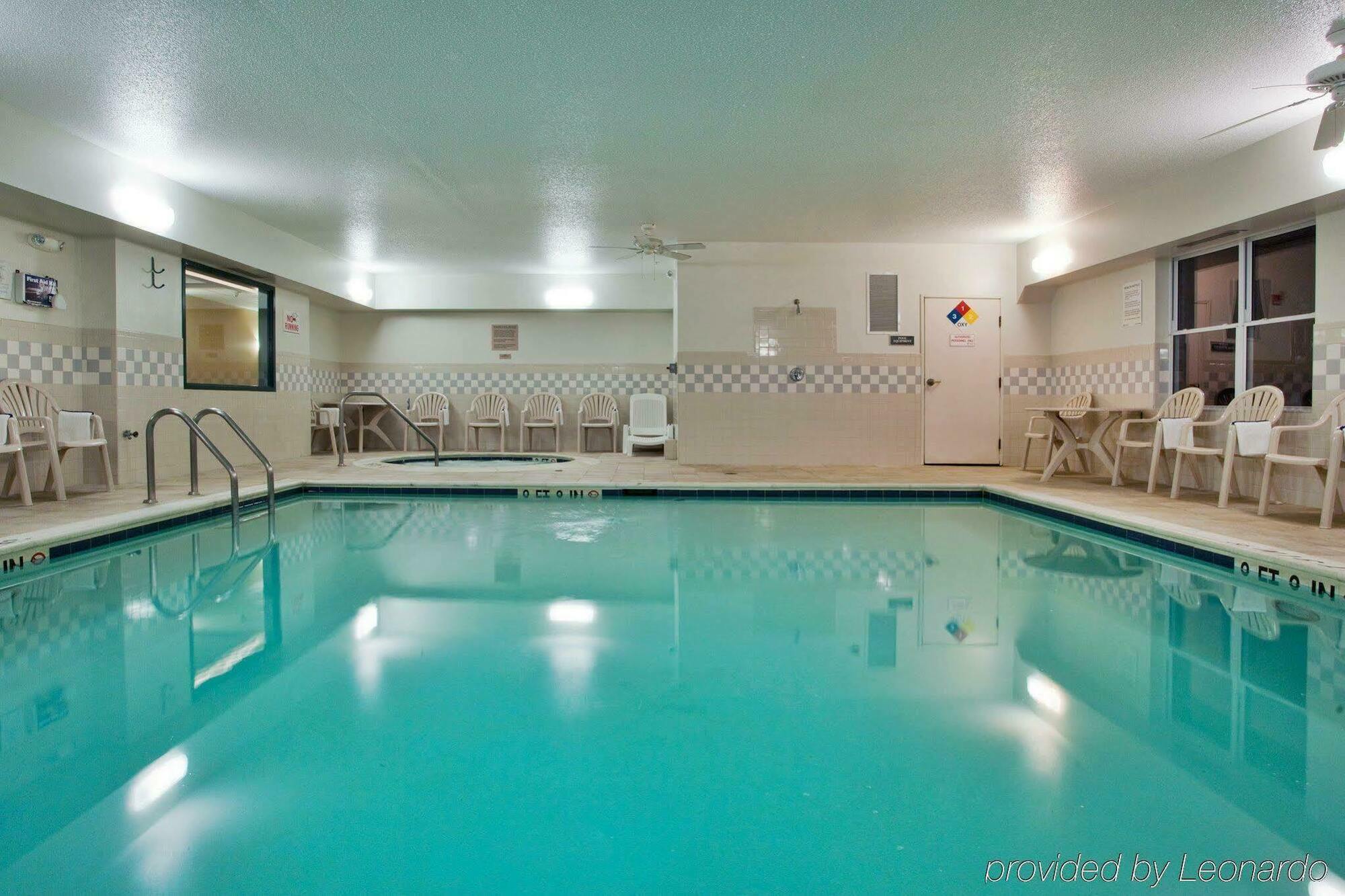 Country Inn & Suites By Radisson, Washington, Dc East - Capitol Heights, Md Екстер'єр фото